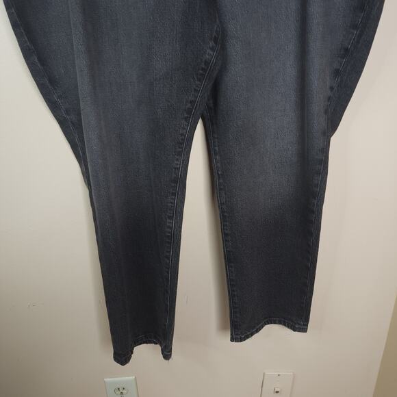 Good American Good Girlfriend High Rise Comfort Jean in Washed Black Size 22 - Picture 4 of 11